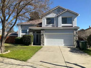 Main picture of 160 Edgewood Ct