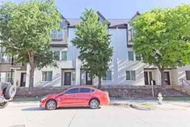 Main picture of 3313 Wynwood Dr