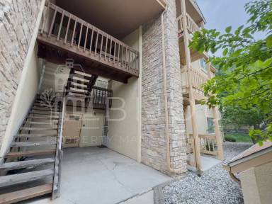 Main picture of 844 Tenderfoot Hill Rd