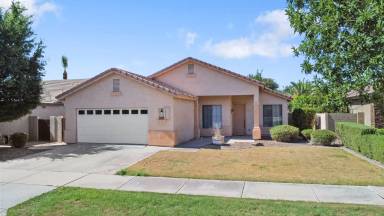 Main picture of 3458 E Park Ave
