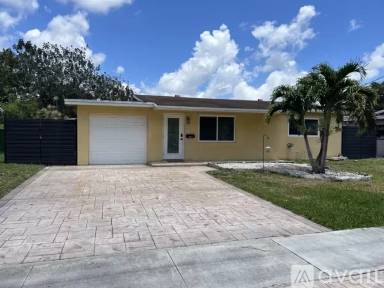 Main picture of 9417 SW 52nd St