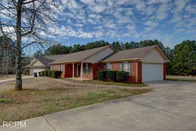 Main picture of 205 Shortleaf Ln