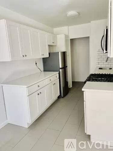 Main picture of 47 Davis Ave