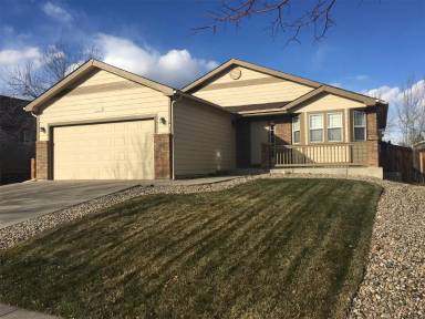 Main picture of 2487 Silverton St