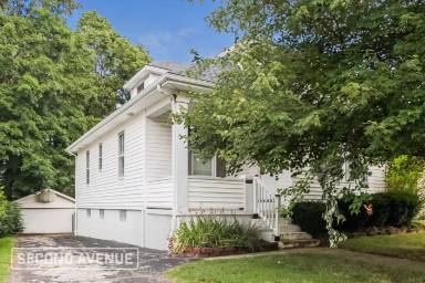 Main picture of 3983 Lovell Ave