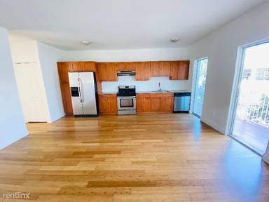 Main picture of 7930 Tatum Waterway Dr
