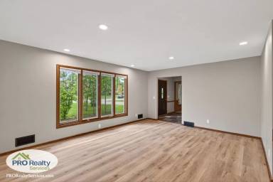 Main picture of 7803 49th Ave N