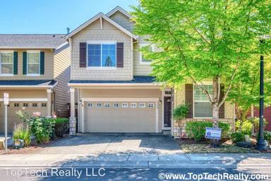 Main picture of 4668 NE Azalea Ln