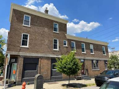 Main picture of 2167 E Cumberland St