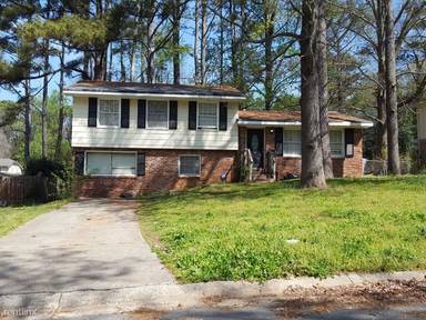 Main picture of 8486 Magnolia Dr