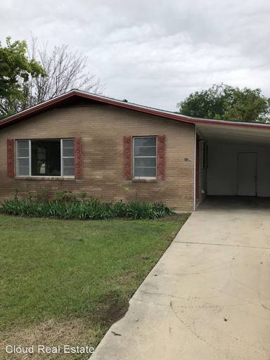 Main picture of 108 E Bobwhite Ln