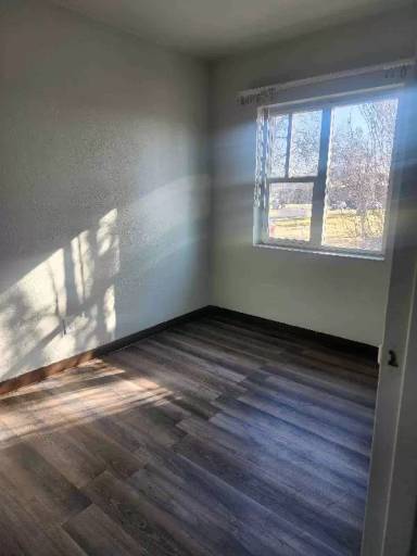 Main picture of 316 S Pioneer Way