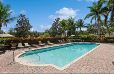 Main picture of 3131 SE Lexington Lakes Dr