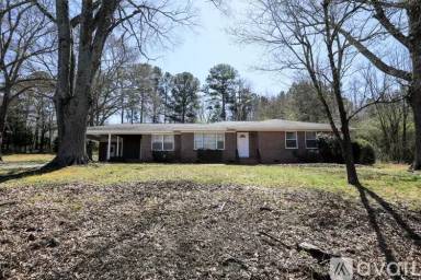 Main picture of 684 Valley Rd