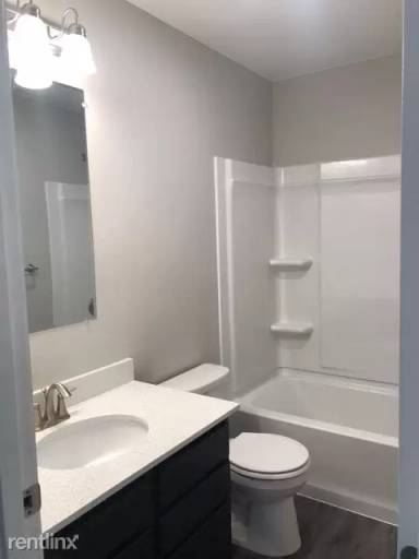 Main picture of 1121 W Cache Dr