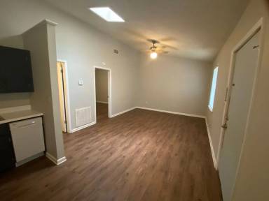 Main picture of 1311E Access Rd