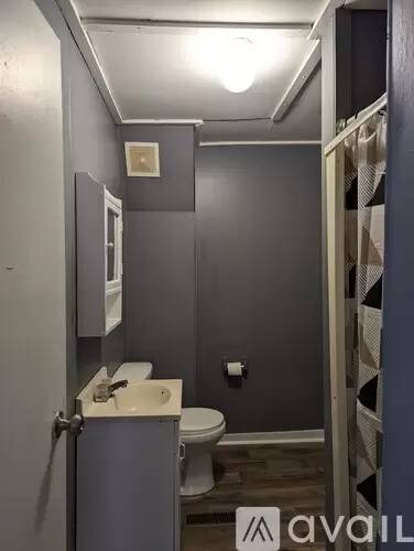 Main picture of 235 S Main St