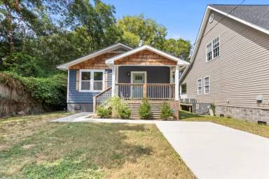 Main picture of 805 Rison Ave NE