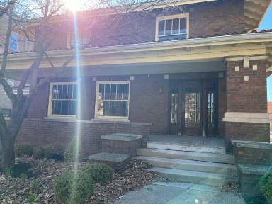 Main picture of 505 N Walnut St