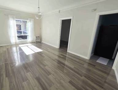 Main picture of 831 Sanborn Ave