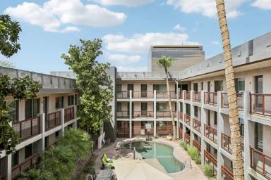 Main picture of The Flats At Julian Drew Block