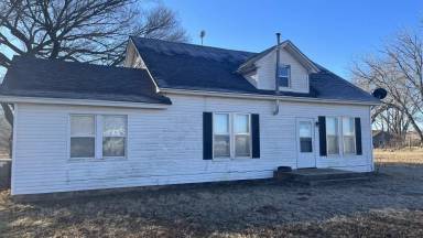 Main picture of 12267 E County Road 73