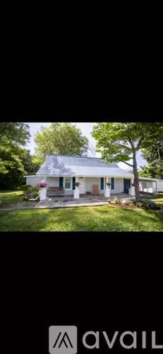 Main picture of 12422 Couch Mill Rd