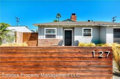 Main picture of 127 Avenida Buena Ventura