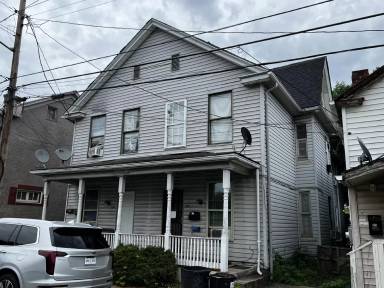 Main picture of 535 N Queen St
