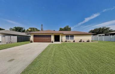 Main picture of 1016 Manchester Cir