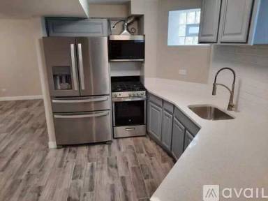 Main picture of 3248 W Walnut St