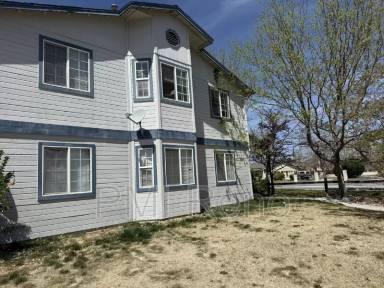 Main picture of 1088 Latigo Dr