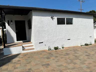 Main picture of 131 N Grand Ave