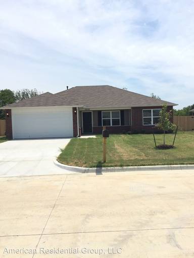 Main picture of 2800 Lariat Ln