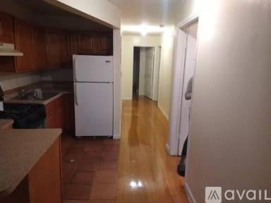Main picture of 2097 Bergen St