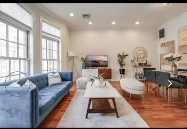 Main picture of 305 Grand St