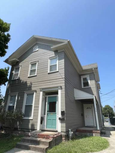 Main picture of 520 W 3rd St