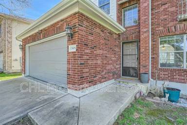 Main picture of 17905 Maxa Dr