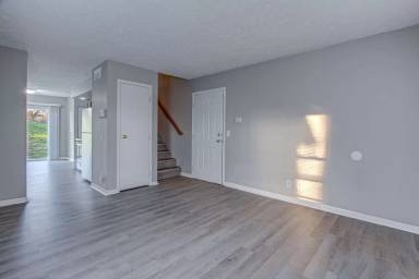 Main picture of 412 W Jefferson St