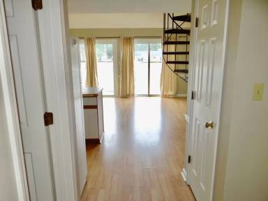 Main picture of 300 Deer Creek Rd