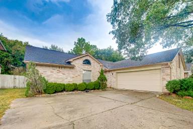Main picture of 2339 Loyanne Dr