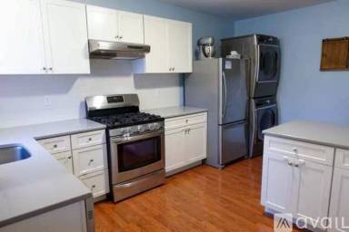 Main picture of 196 Exchange St
