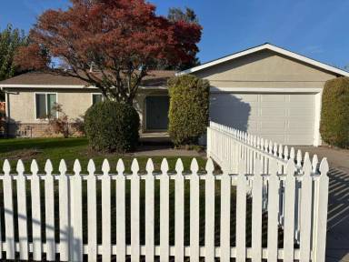 Main picture of 1235 Gloria Dr