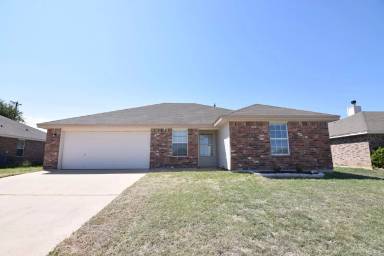 Main picture of 3208 Ida Dr