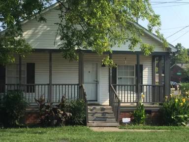 Main picture of 1936 Britt Pl