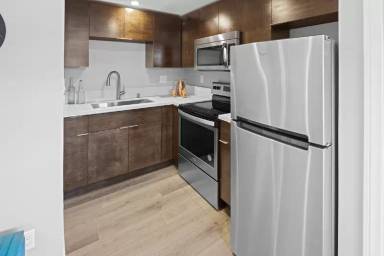 Main picture of 222 3rd St
