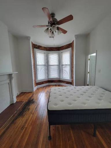 Main picture of 910 W Clay St