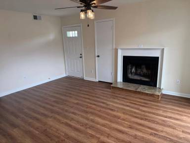 Main picture of 3500 Remington Ct