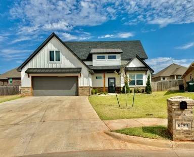 Main picture of 6259 NW 178th Cir