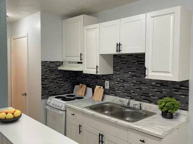 Main picture of 1215 10th St